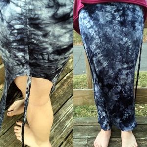 - Voll L Tie-Dye Maxiskirt w/Ruched Side Slit! NEW!